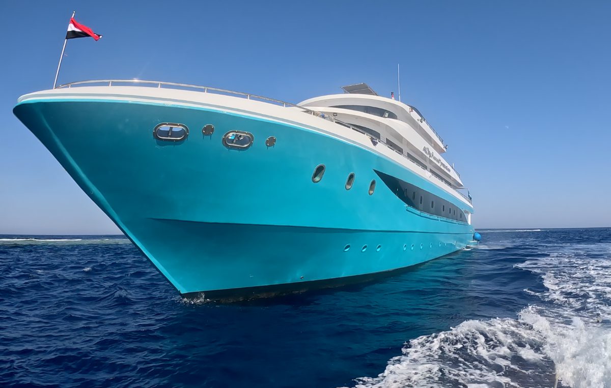 Questa foto ritrae la barca da crociera M/Y Anemone nel Mar Rosso Egiziano.