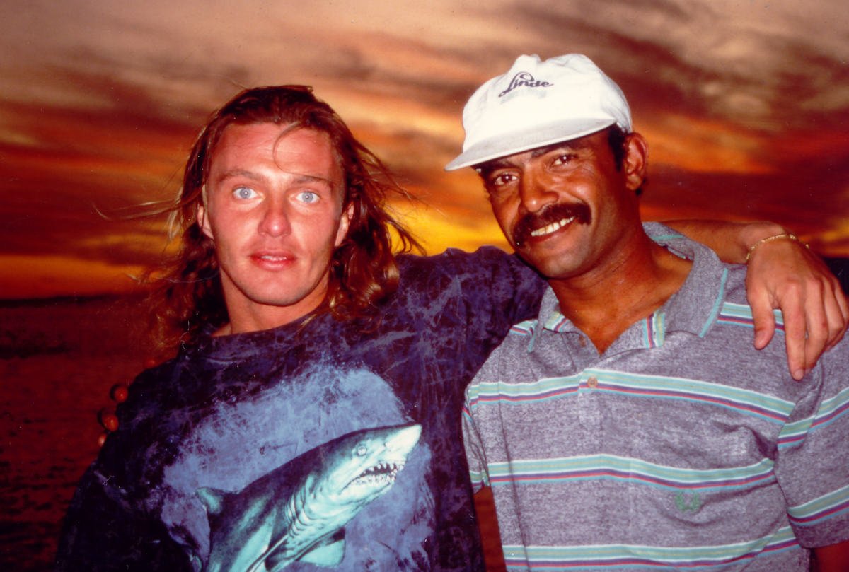 In questa foto sono a Sharm el Sheikh, nel 1994, con il comandante Salama.